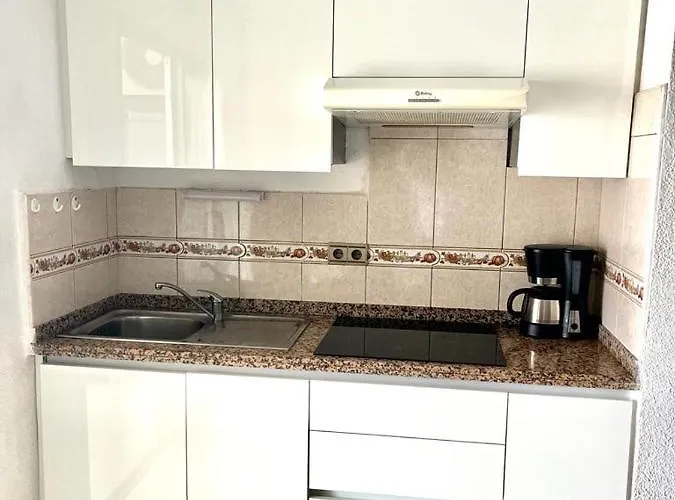 Sea View Apt, Costa Adeje, Tenerife Апартаменты